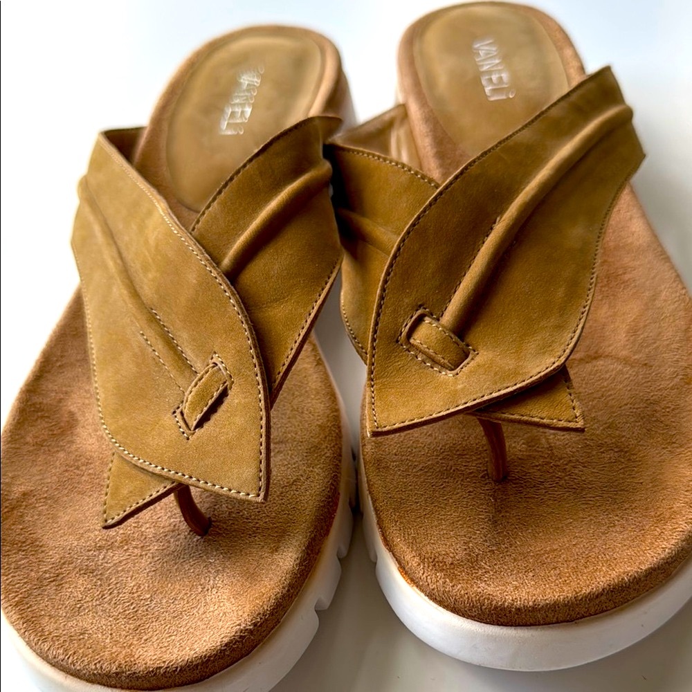 Vaneli Tan Sandals with Cushioned Footbed and Thong Design SZ11 NWT